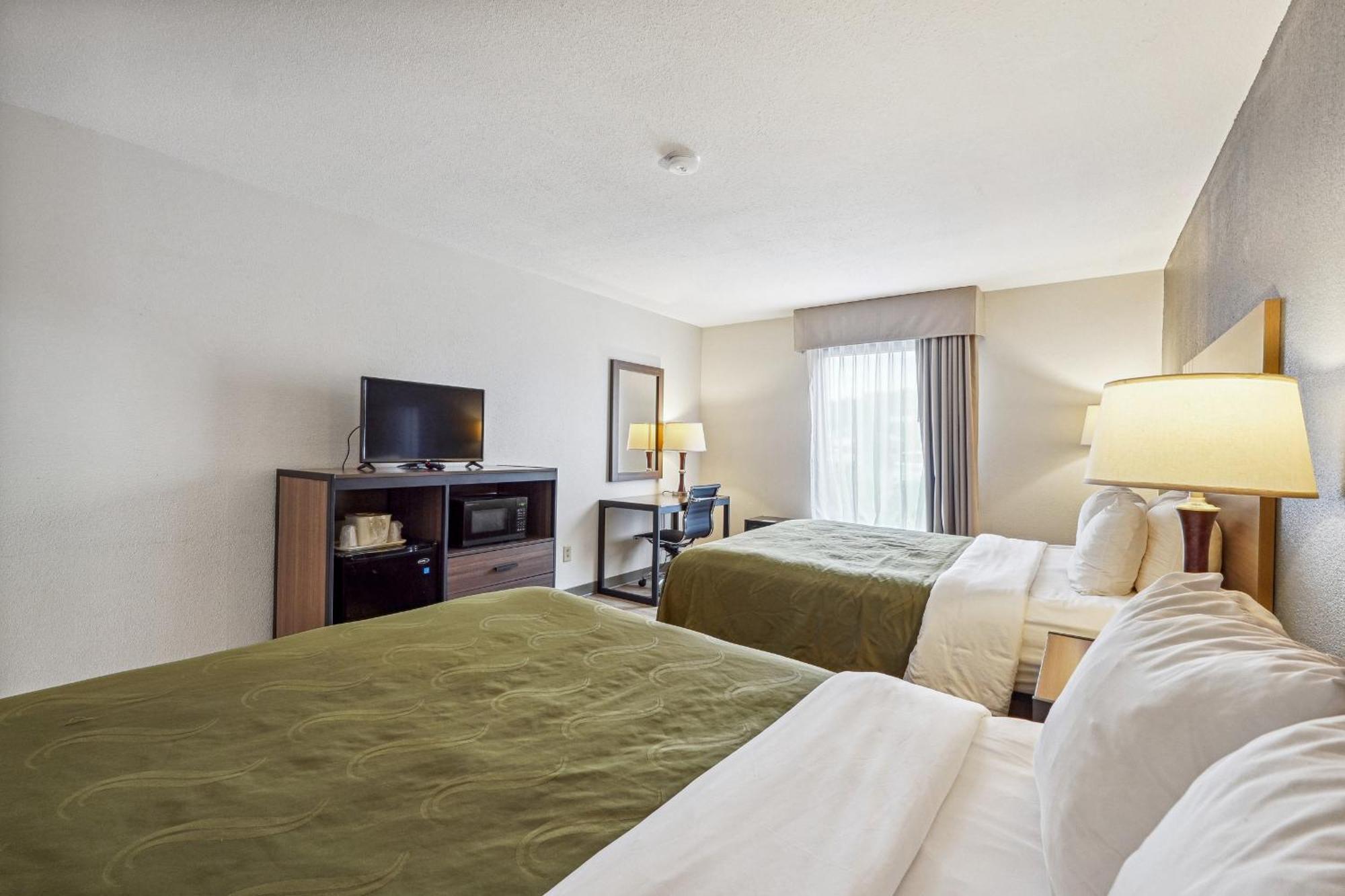 Quality Inn & Suites Dawsonville Exterior photo